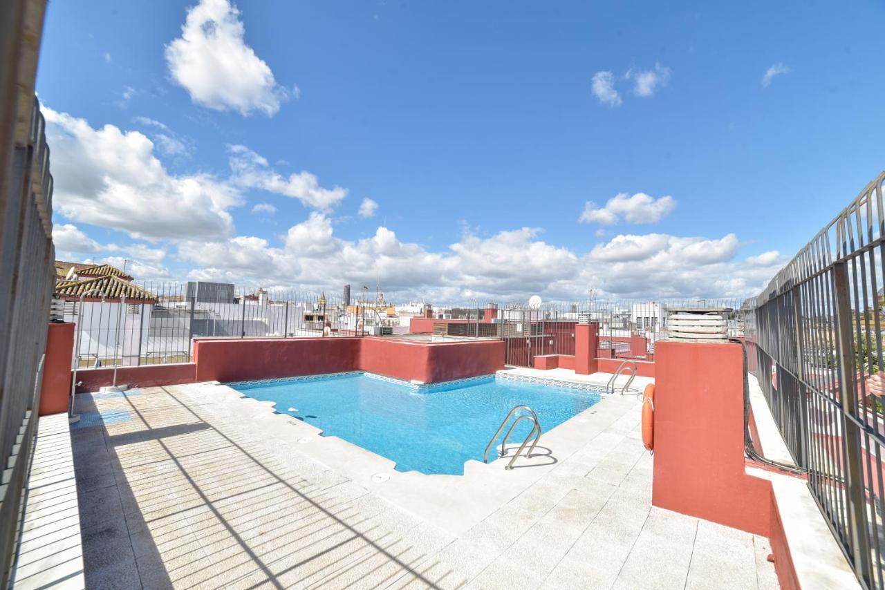 Peace, Pool & Parking At Centre Apartment เซบีญา ภายนอก รูปภาพ